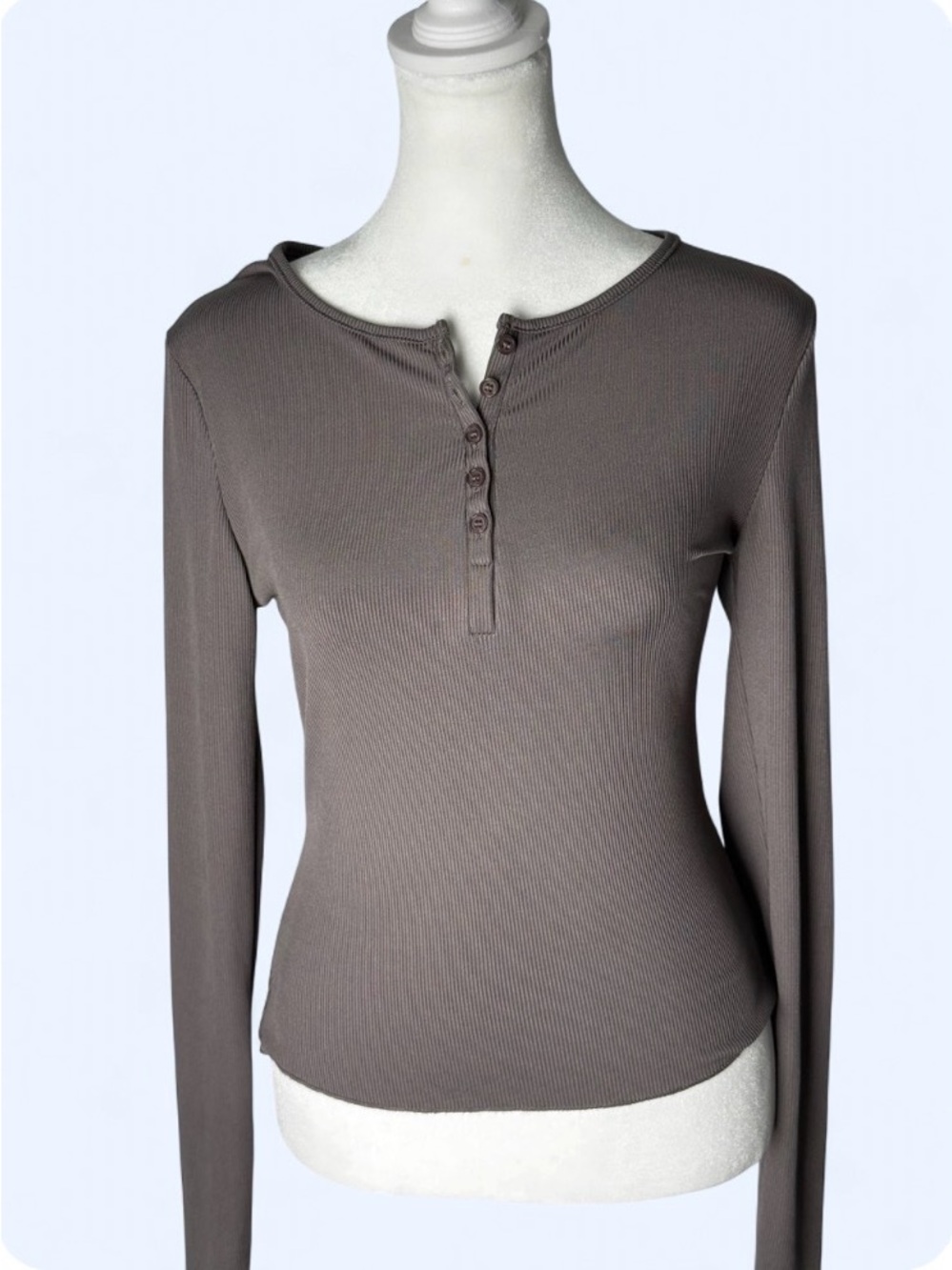 Ribbed Henley Long Sleeve Top in Olive